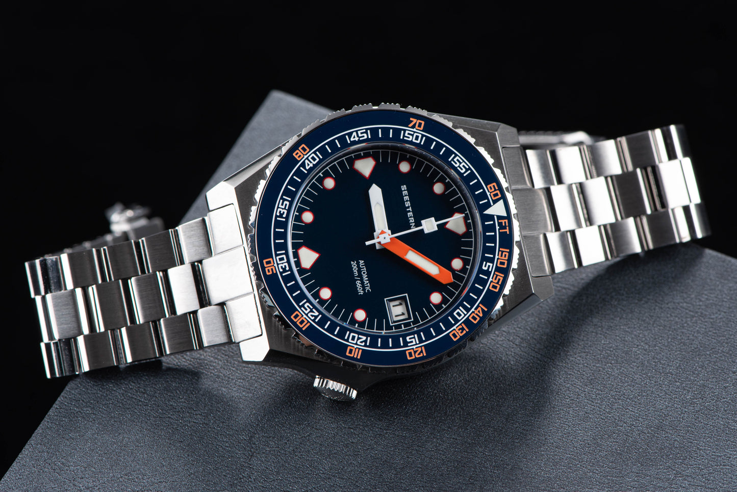 Seestern Vintage 407 600T Deep Blue Dial Ceramic Bezel