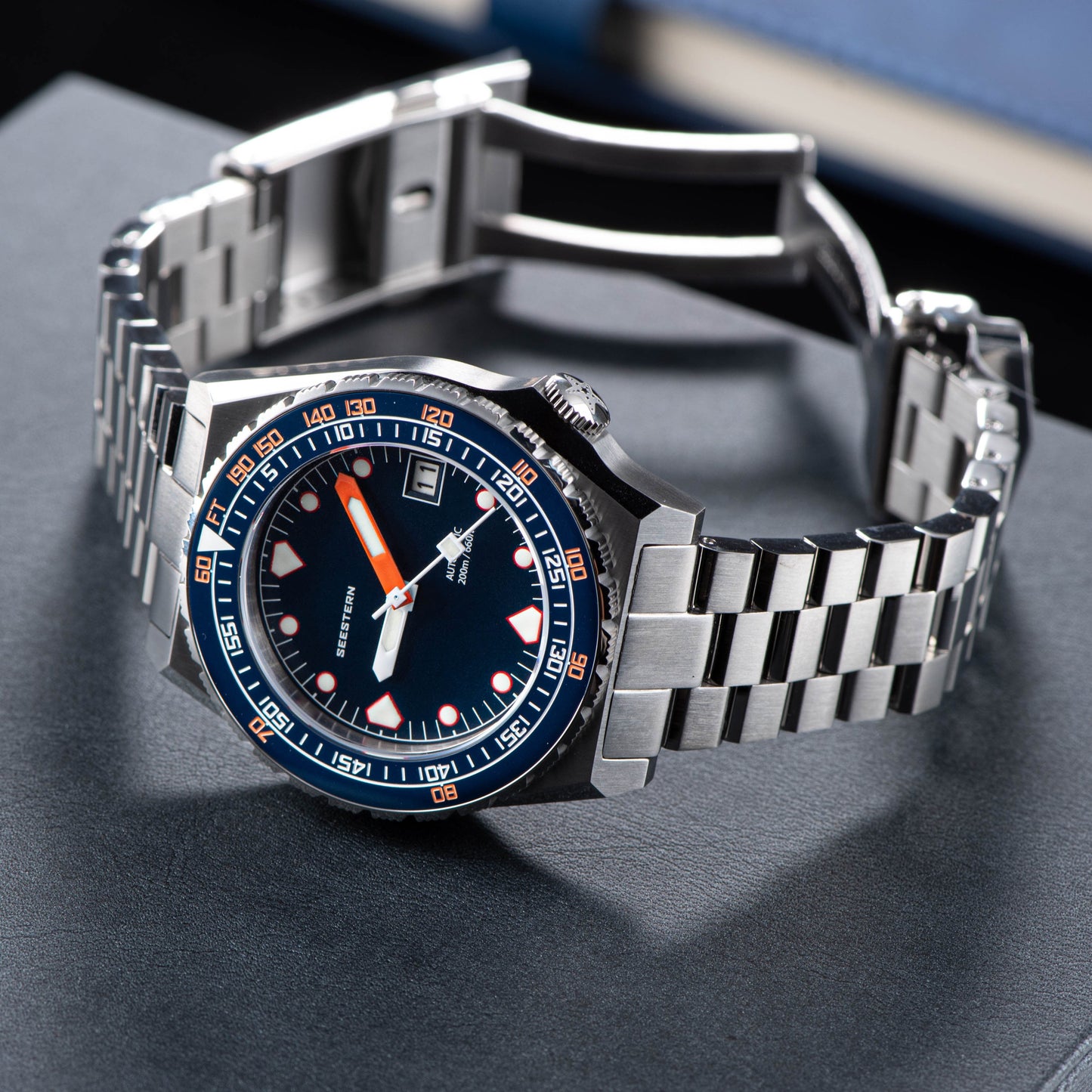 Seestern Vintage 407 600T Deep Blue Dial Ceramic Bezel