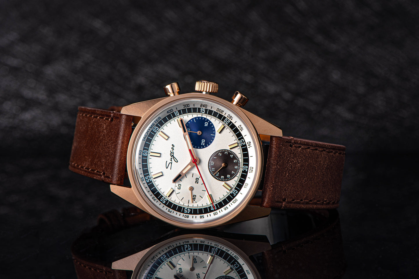 Chrono Heritage 442 Chronograph Special Dial Swan Neck Regulator