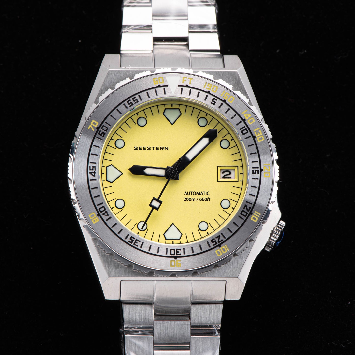 Seestern Vintage 407 600T Yellow Dial Ceramic Bezel