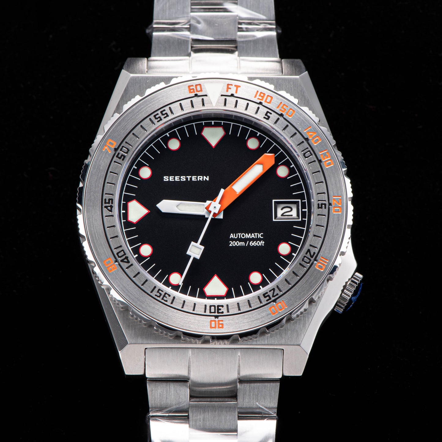 Seestern Vintage 407 600T Black Dial Ceramic Bezel