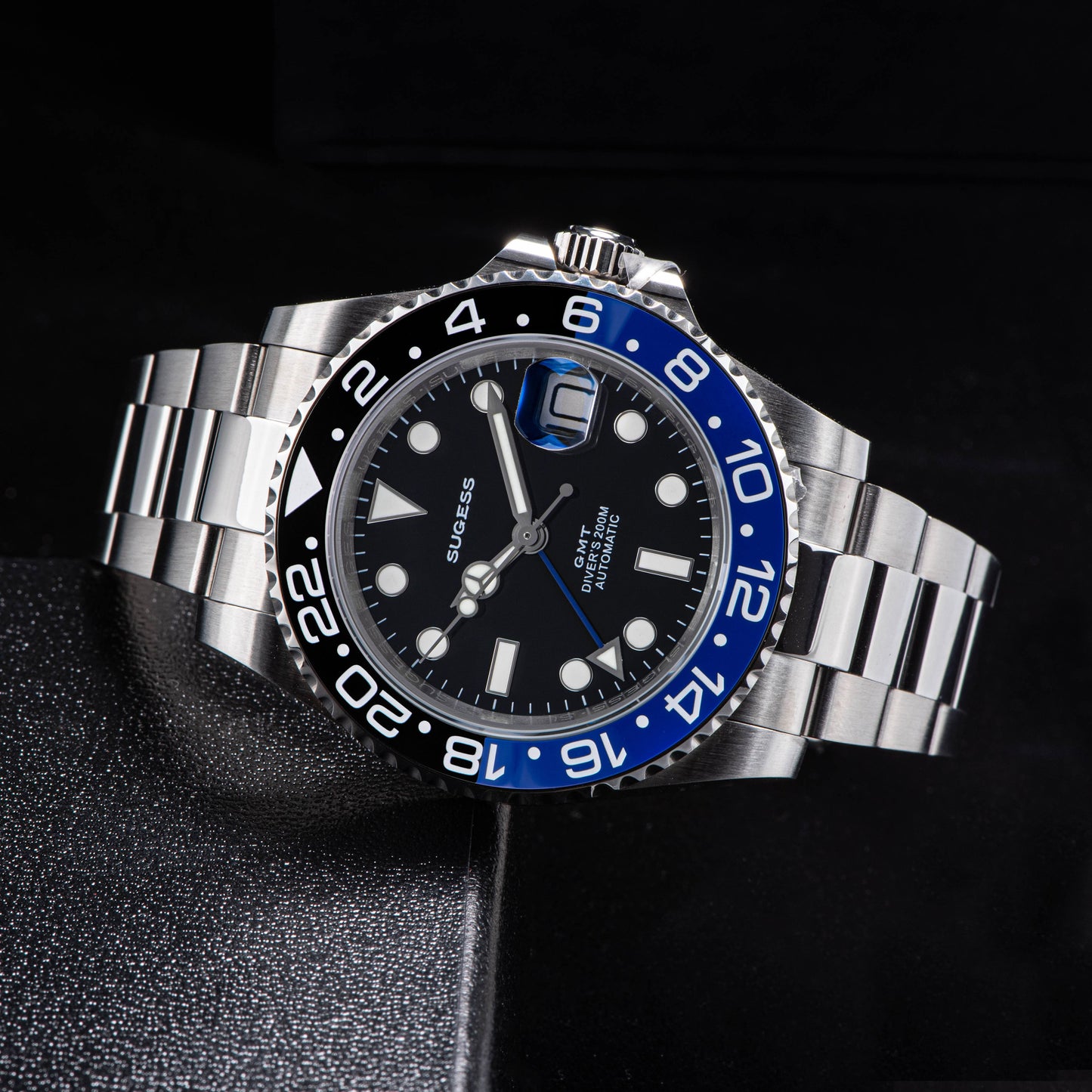 GMT DIVER'S SG126710BLNR Blue & Black Bezel Jubilee Bracelet