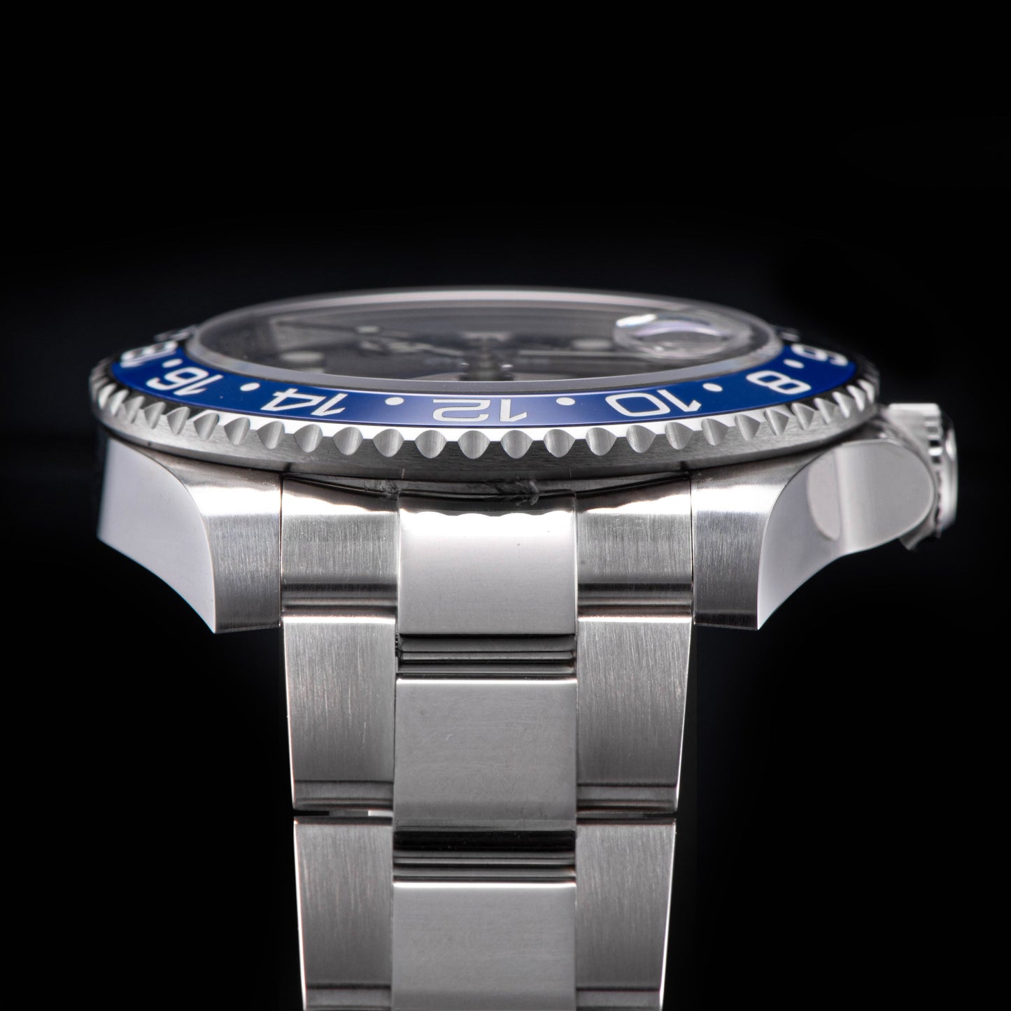 GMT DIVER'S SG126710BLNR Blue & Black Bezel Jubilee Bracelet