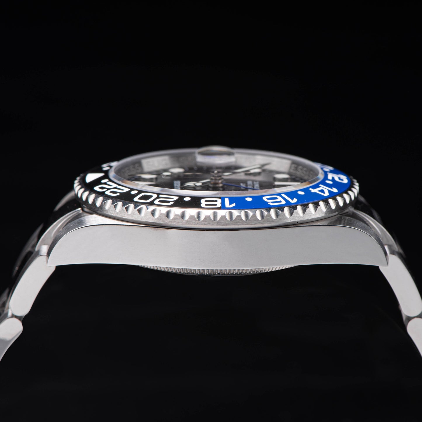 GMT DIVER'S SG126710BLNR Blue & Black Bezel Jubilee Bracelet