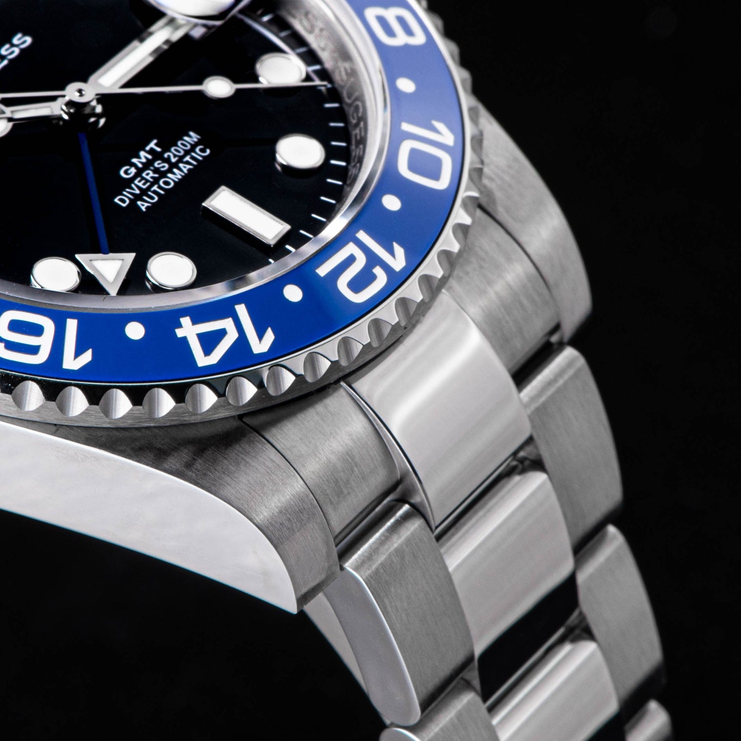 GMT DIVER'S SG126710BLNR Blue & Black Bezel Jubilee Bracelet