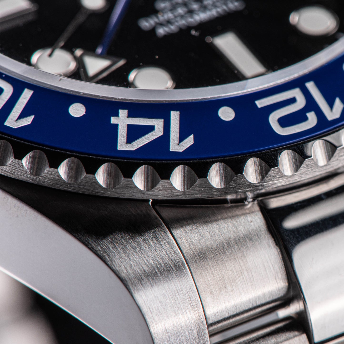 GMT DIVER'S SG126710BLNR Blue & Black Bezel Jubilee Bracelet