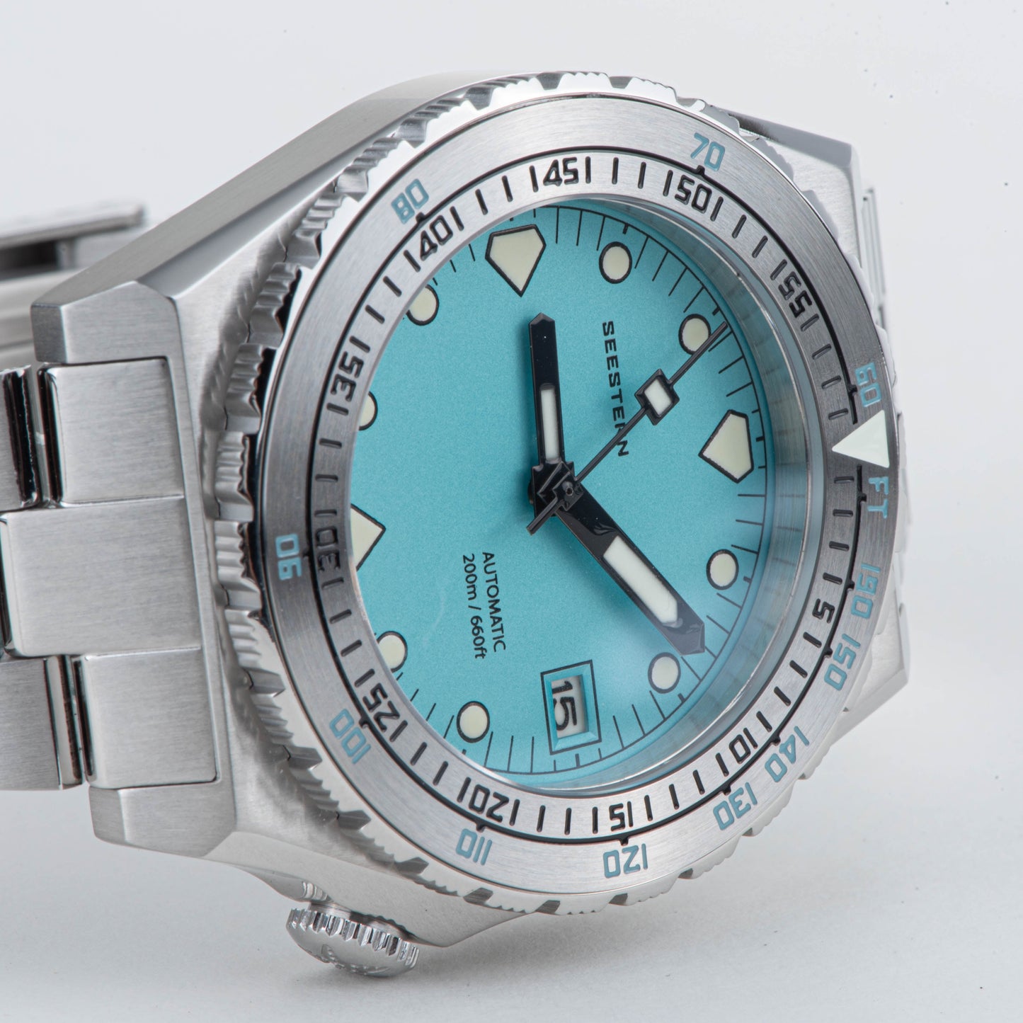 Seestern Vintage 407 600T Light Blue Dial Ceramic Bezel