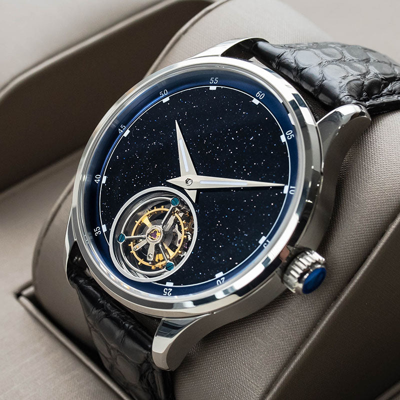 Tourbillon Master SU8230STRA