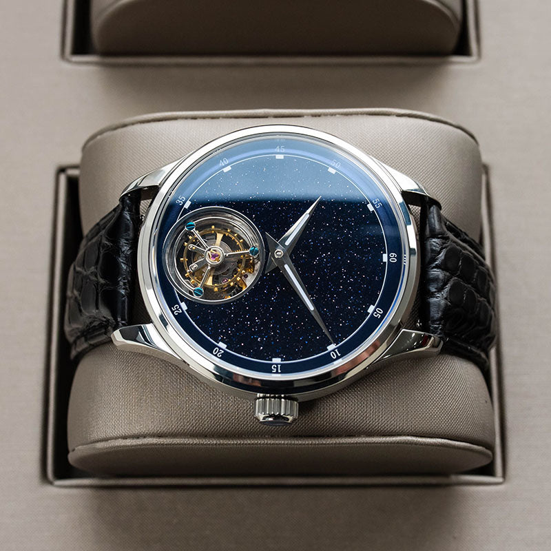 Tourbillon Master SU8230STRA